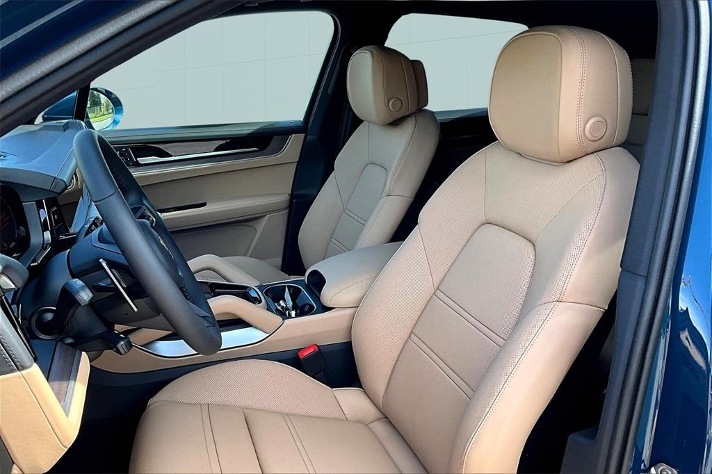 new 2026 Porsche Cayenne car
