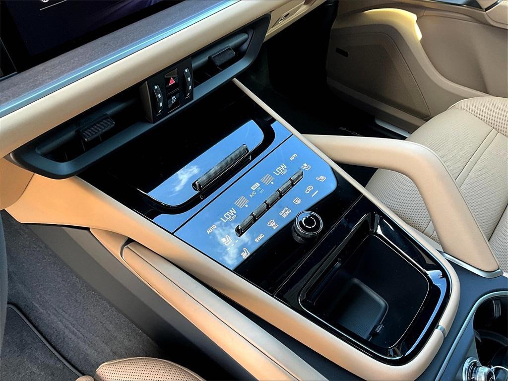 new 2026 Porsche Cayenne car