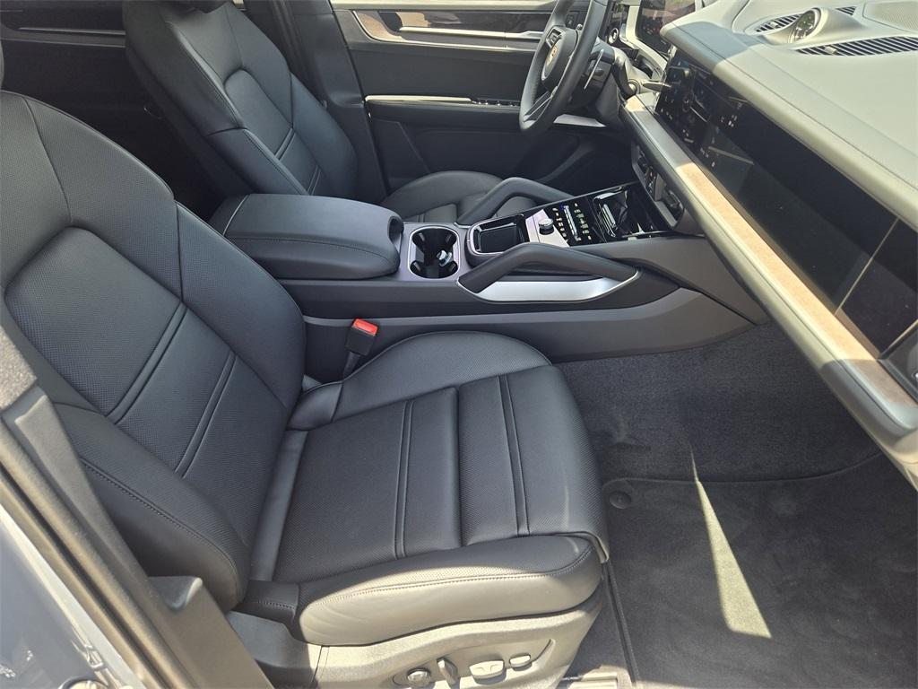 new 2025 Porsche Cayenne car, priced at $138,565