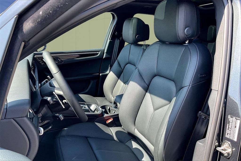 new 2026 Porsche Macan car
