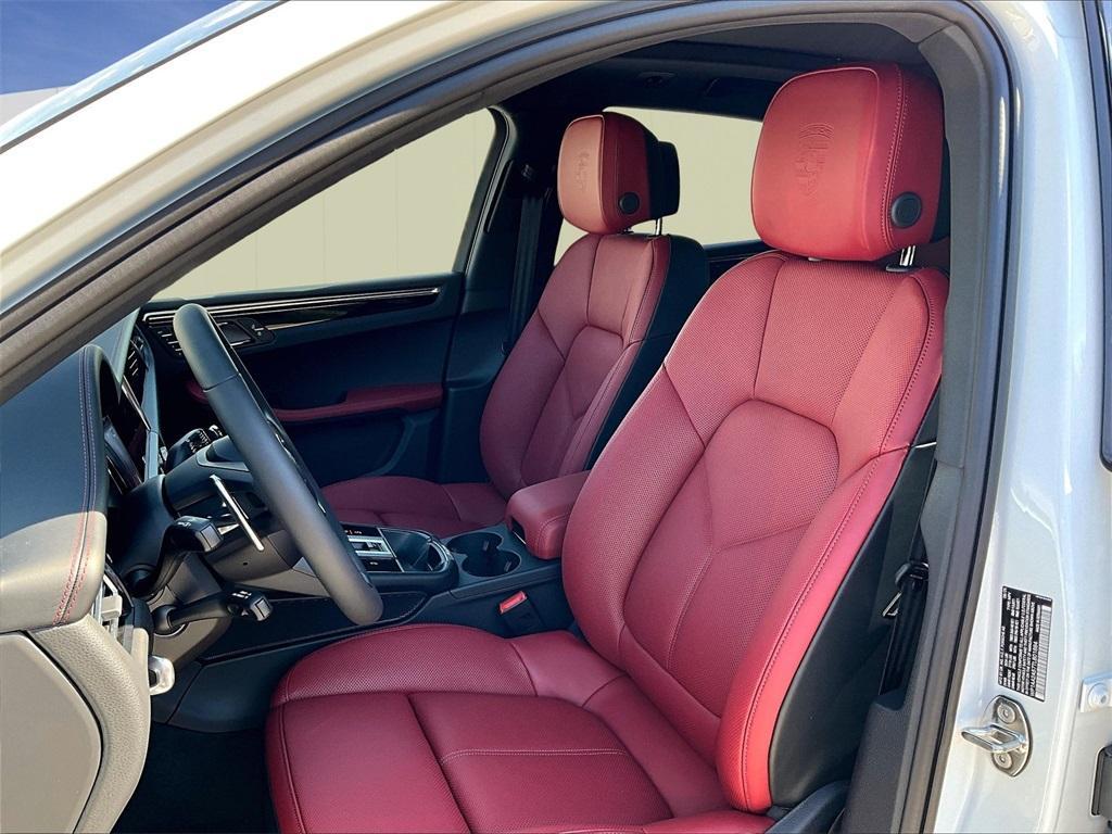 new 2026 Porsche Macan car