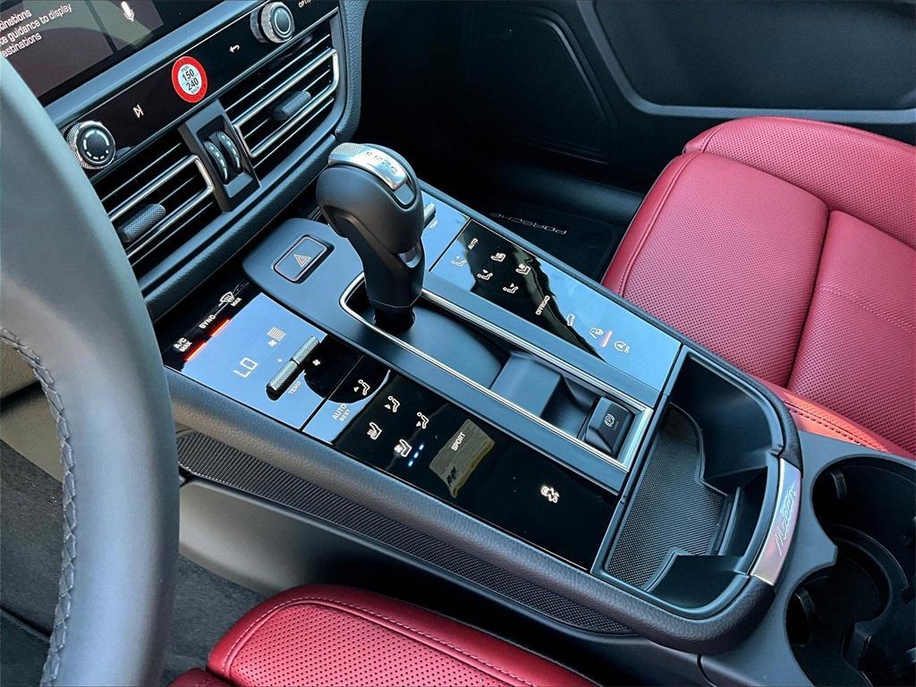 new 2026 Porsche Macan car