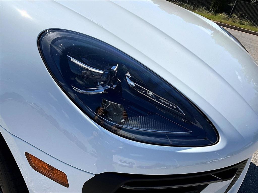 new 2026 Porsche Macan car