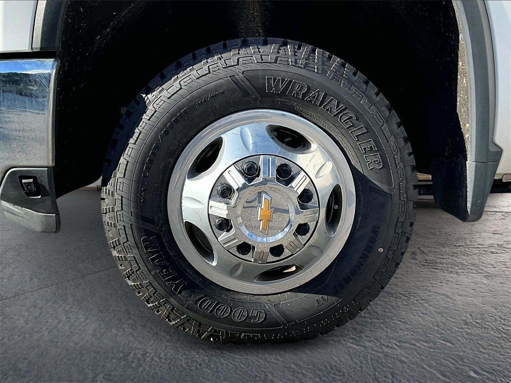 used 2024 Chevrolet Silverado 3500 car, priced at $59,891