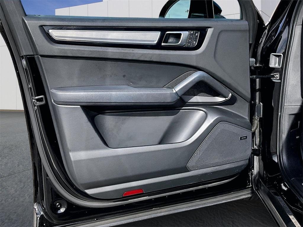 used 2022 Porsche Cayenne car, priced at $63,967