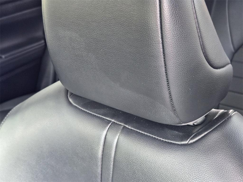 used 2022 Toyota Highlander car, priced at $36,628