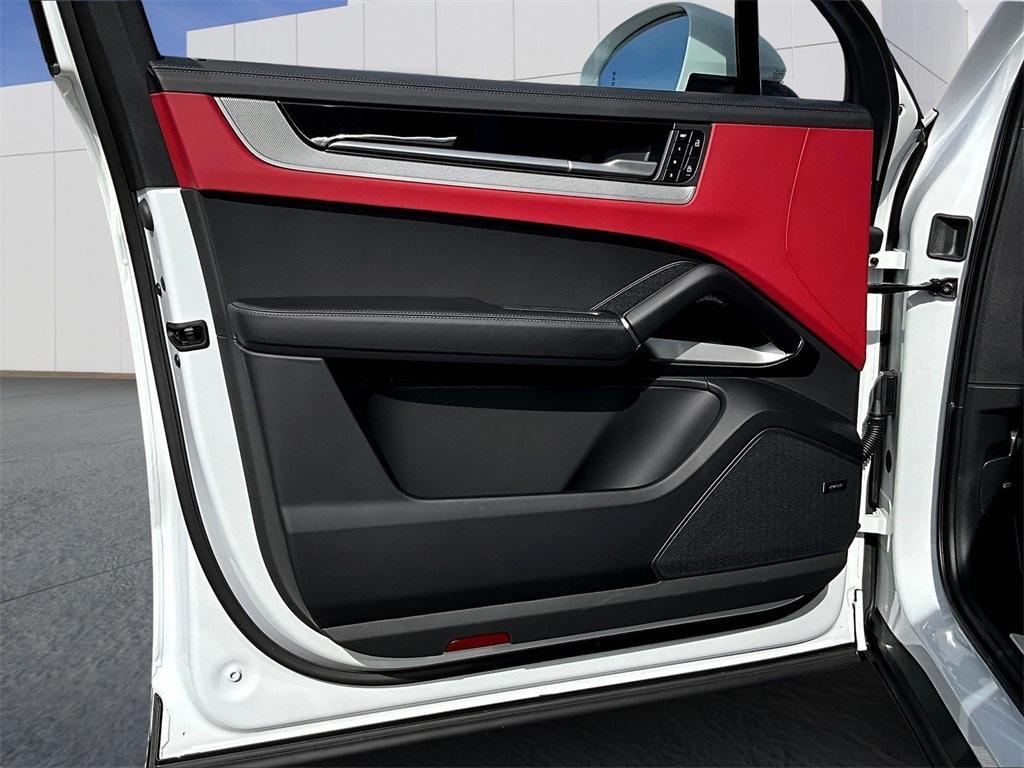 new 2026 Porsche Cayenne car