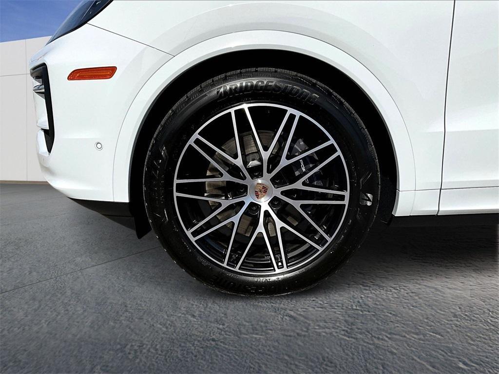 new 2026 Porsche Cayenne car