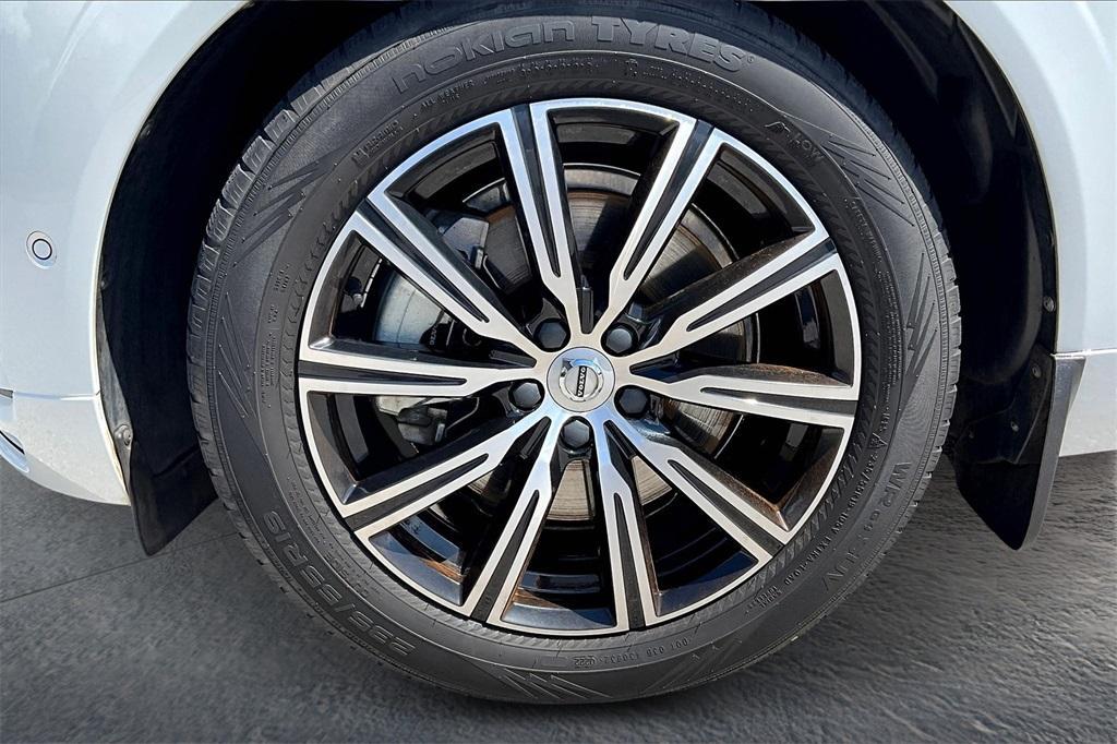 used 2020 Volvo XC60 car, priced at $25,921