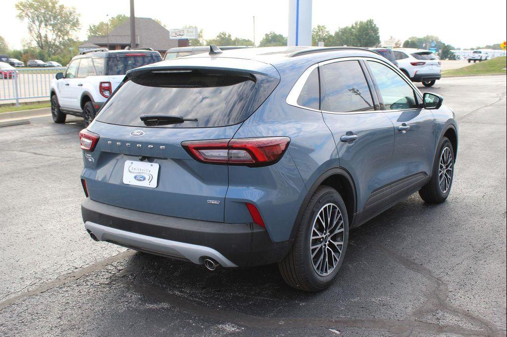 new 2025 Ford Escape PHEV car, priced at $33,942