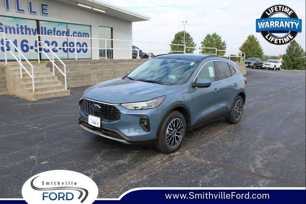 new 2025 Ford Escape PHEV car, priced at $33,942