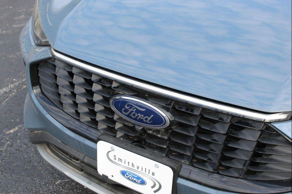 new 2025 Ford Escape PHEV car, priced at $33,942