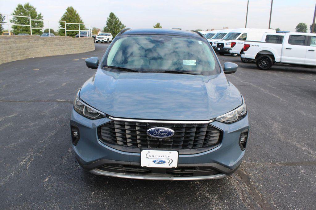 new 2025 Ford Escape PHEV car, priced at $33,942