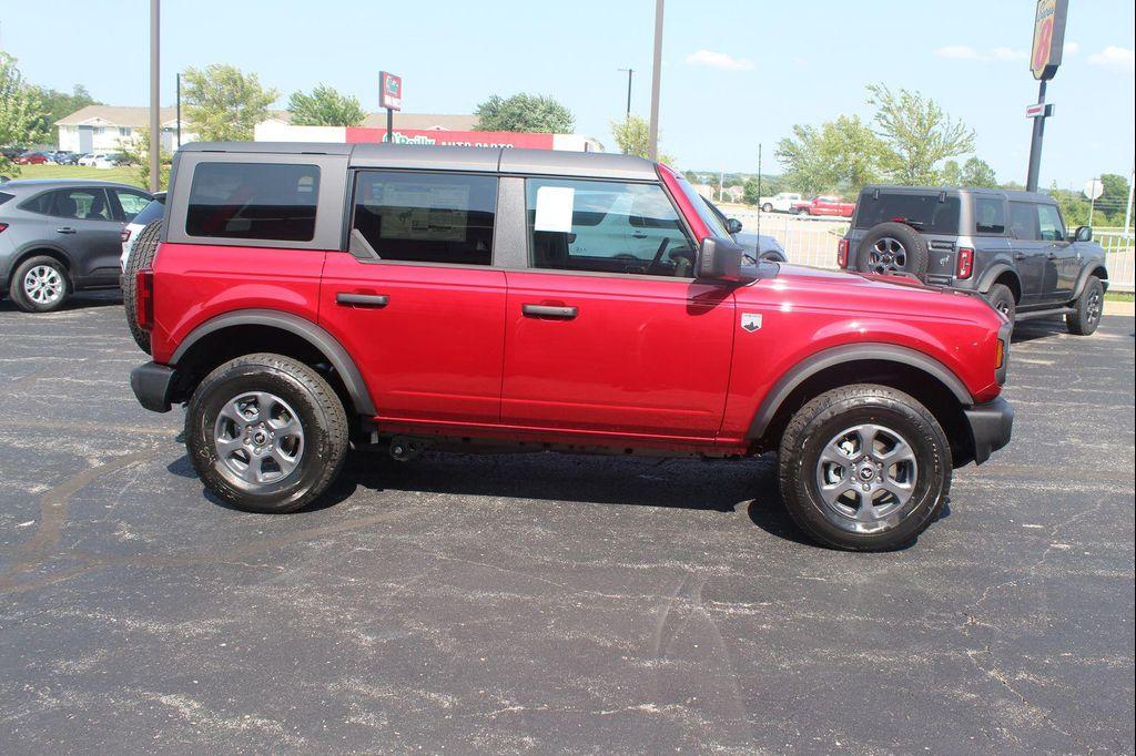 new 2025 Ford Bronco car, priced at $39,533