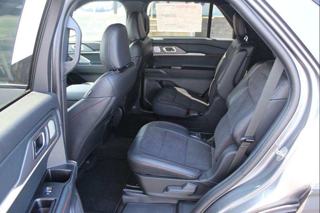 new 2025 Ford Explorer car, priced at $57,963