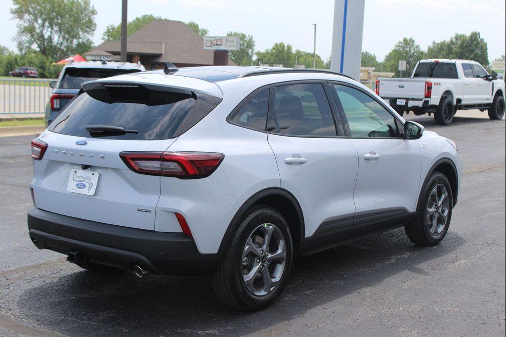 new 2025 Ford Escape car, priced at $30,462