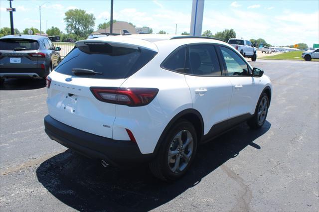 new 2025 Ford Escape car, priced at $31,040