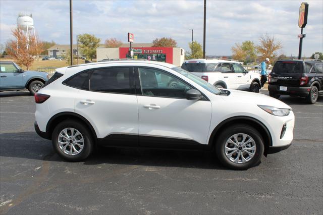 new 2025 Ford Escape car, priced at $30,112