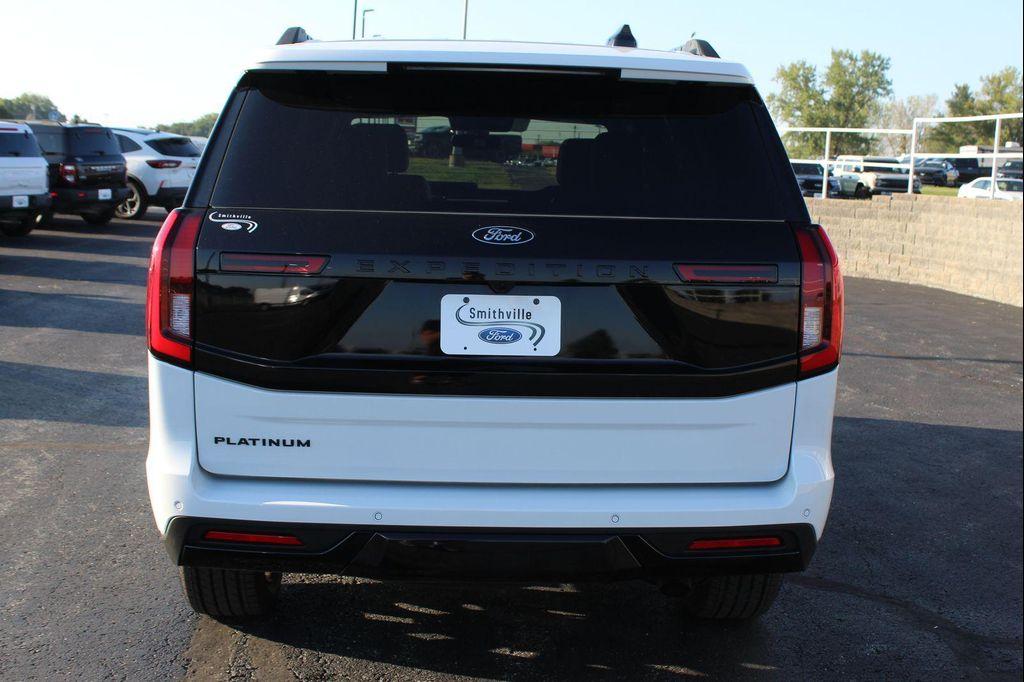 new 2025 Ford Expedition car, priced at $77,962