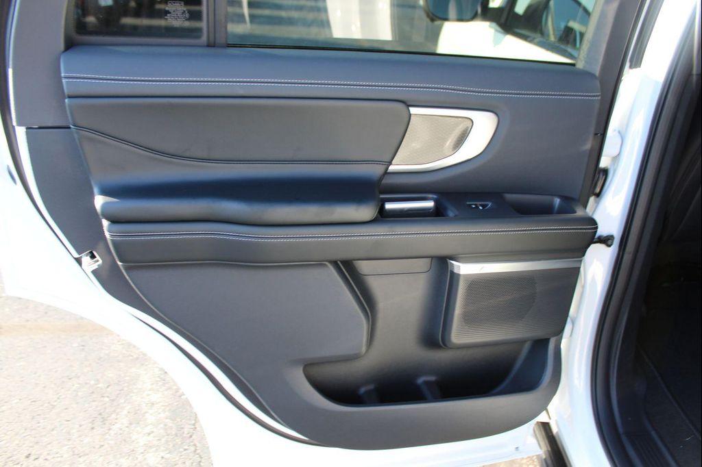 new 2025 Ford Expedition car, priced at $77,962