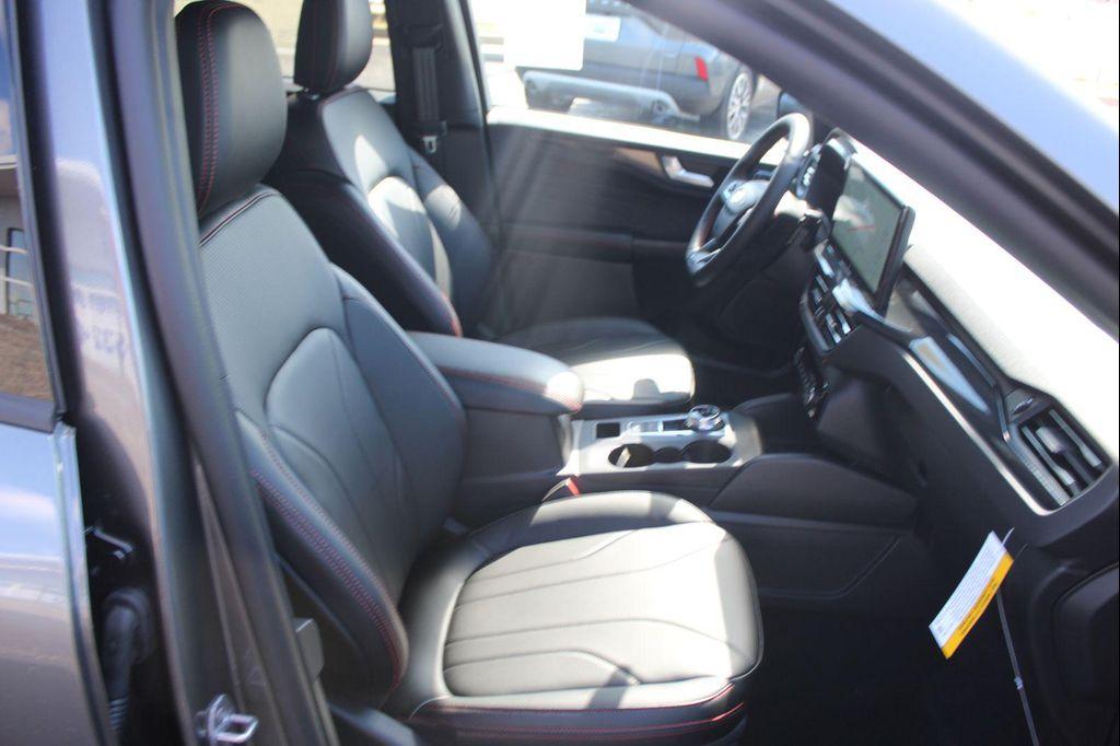 new 2025 Ford Escape car, priced at $33,772