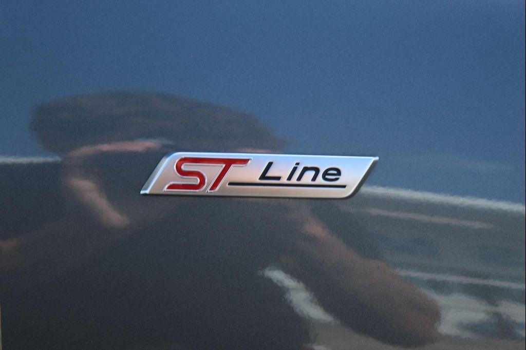 new 2025 Ford Escape car, priced at $33,772