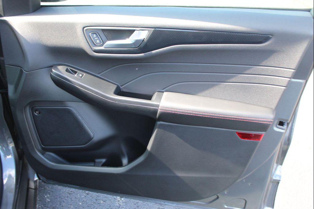 new 2025 Ford Escape car, priced at $33,772