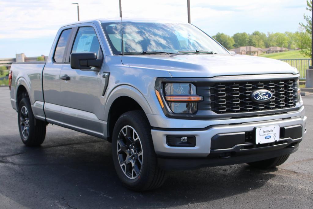 new 2024 Ford F-150 car, priced at $40,380