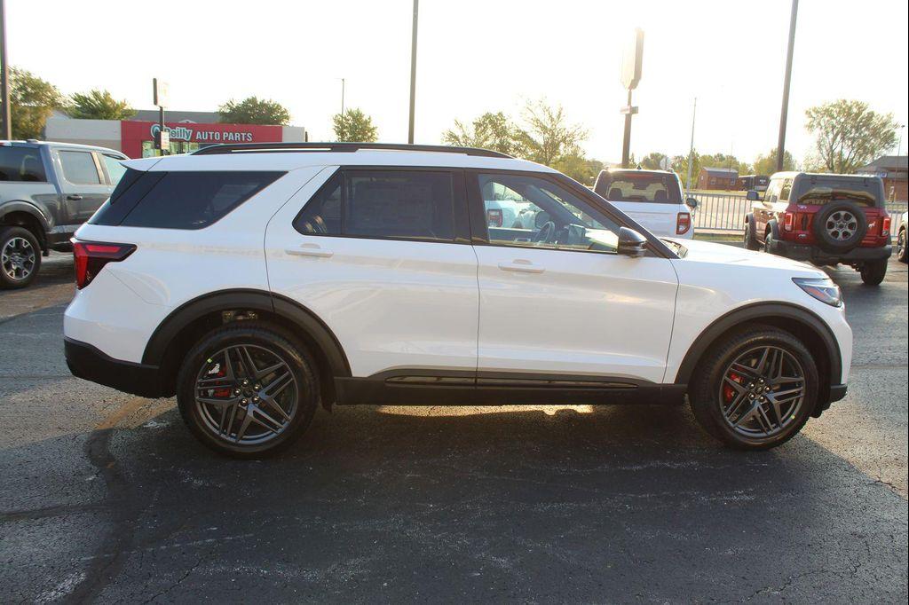 new 2025 Ford Explorer car, priced at $56,604
