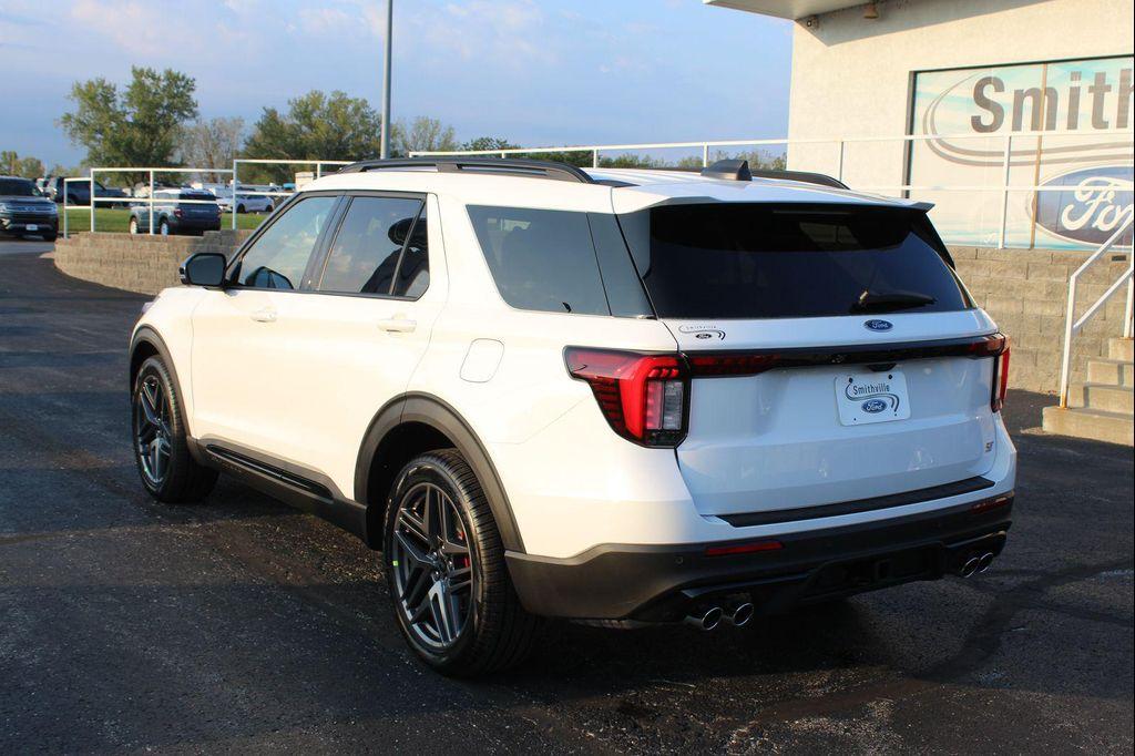 new 2025 Ford Explorer car, priced at $56,604