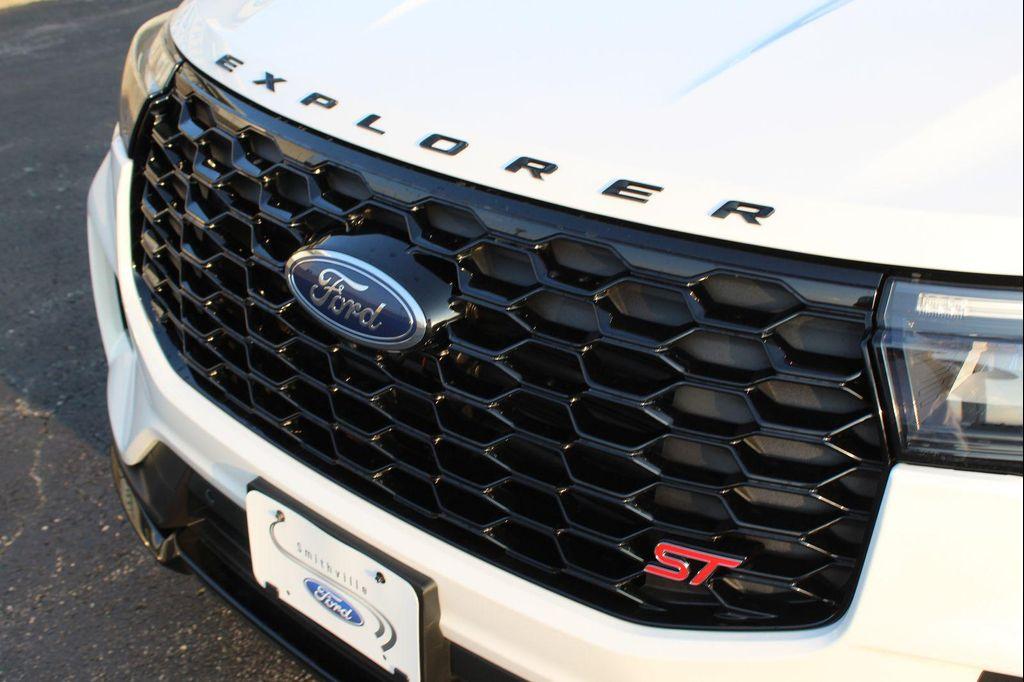new 2025 Ford Explorer car, priced at $56,604
