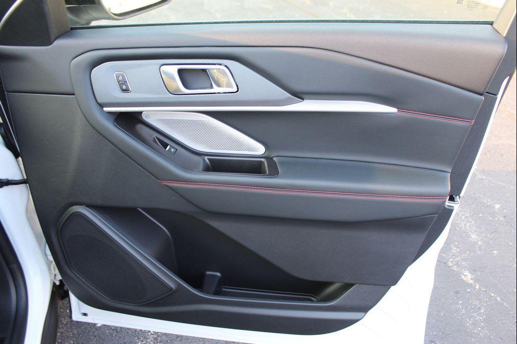 new 2025 Ford Explorer car, priced at $56,604