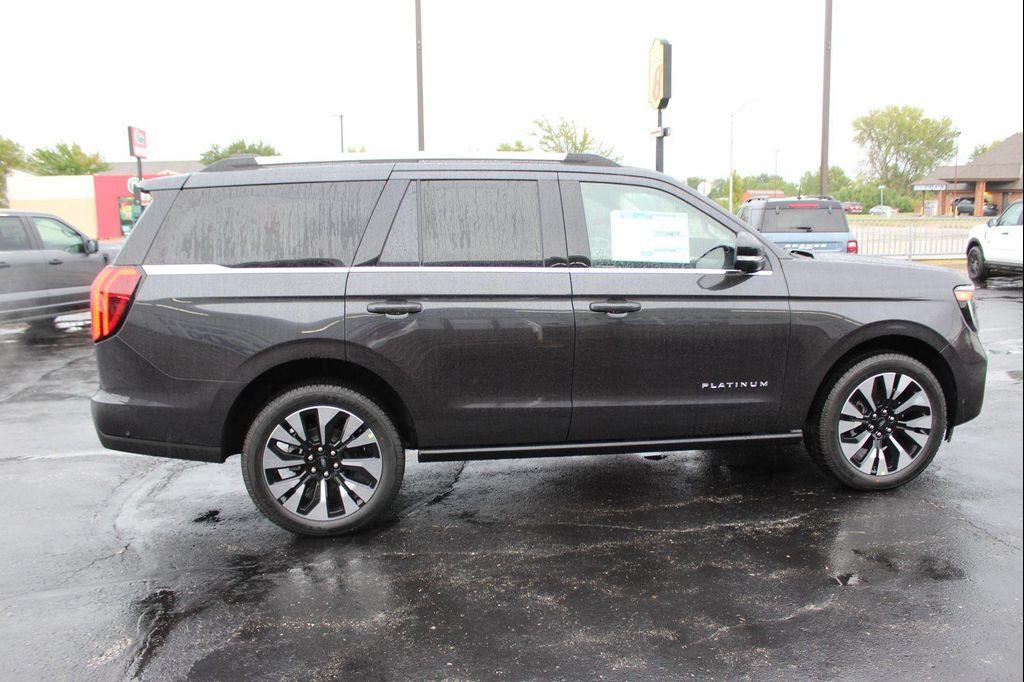 new 2025 Ford Expedition car, priced at $77,583