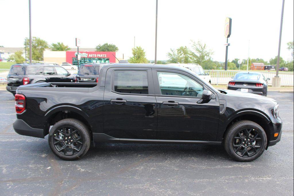 new 2025 Ford Maverick car, priced at $33,692