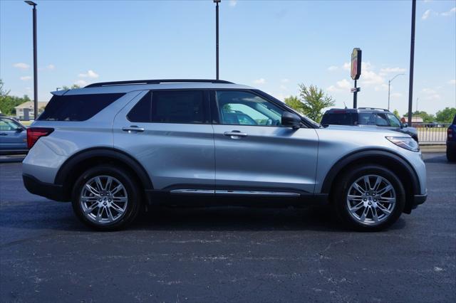 new 2025 Ford Explorer car, priced at $45,825