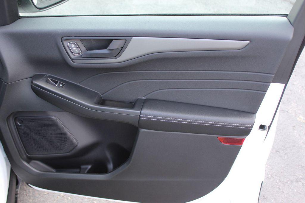 new 2026 Ford Escape car, priced at $33,585