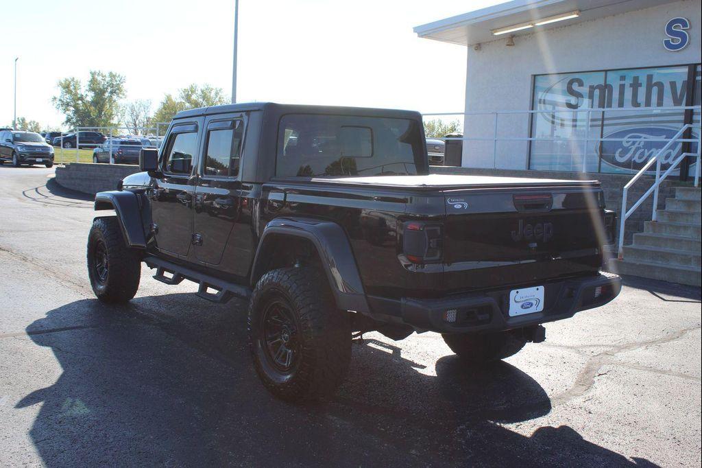 used 2022 Jeep Gladiator car, priced at $33,421
