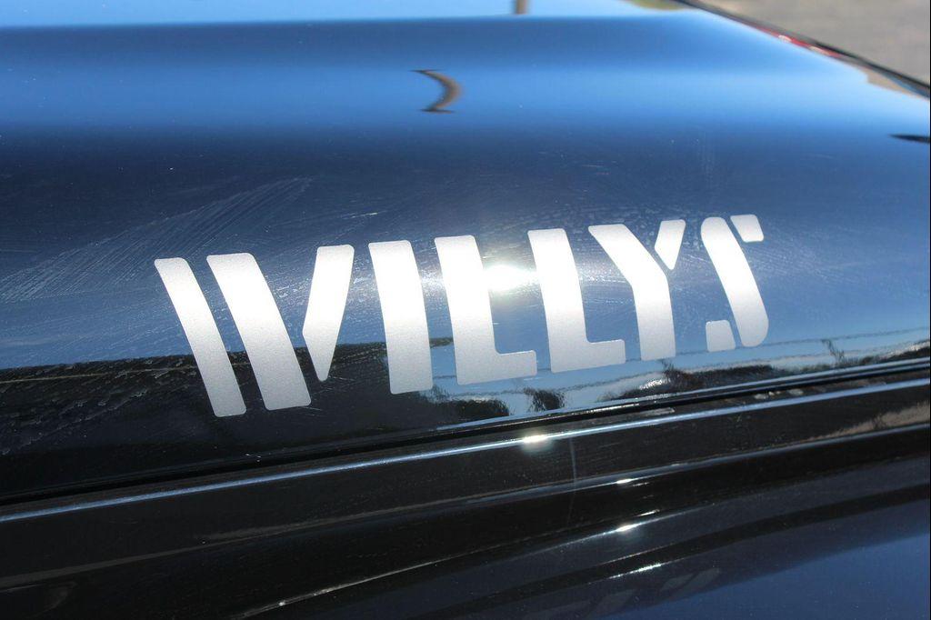 used 2022 Jeep Gladiator car, priced at $33,421