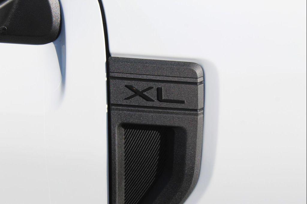 new 2025 Ford Maverick car, priced at $30,329