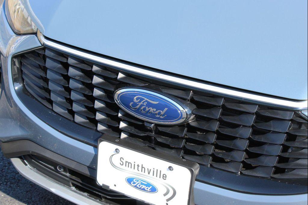 new 2025 Ford Escape car, priced at $31,568