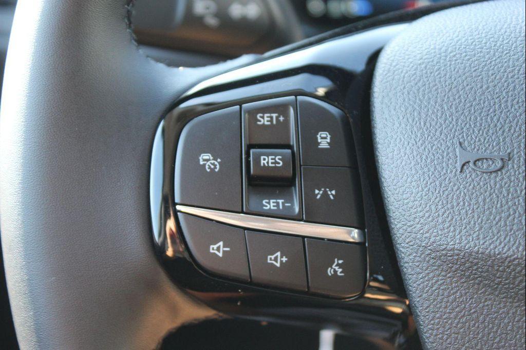 new 2025 Ford Escape car, priced at $31,568