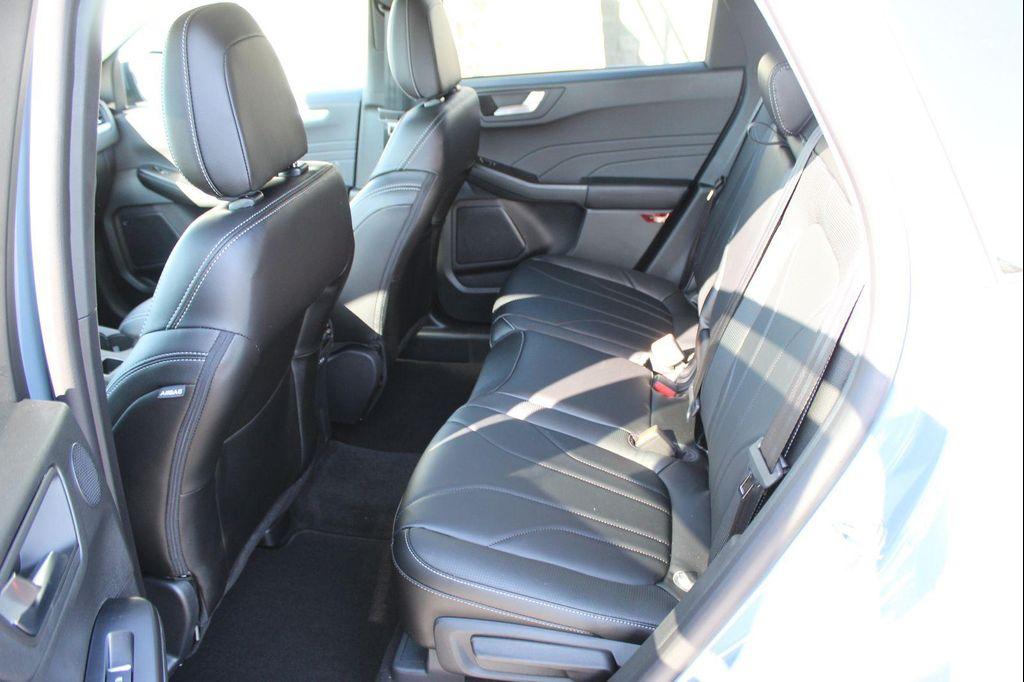 new 2025 Ford Escape car, priced at $31,568