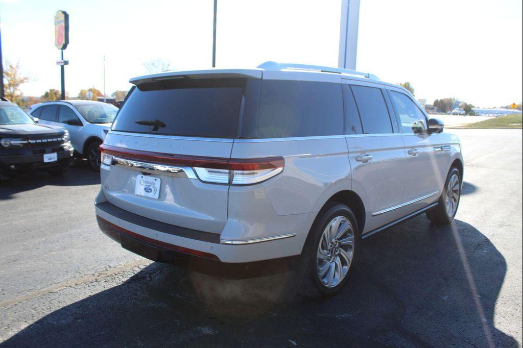 used 2024 Lincoln Navigator car, priced at $61,498