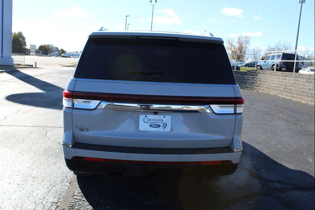 used 2024 Lincoln Navigator car, priced at $61,498