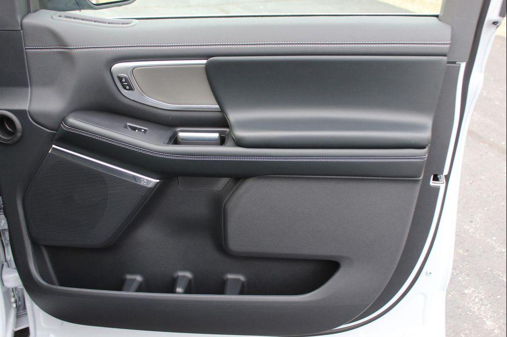 new 2025 Ford Expedition Max car, priced at $80,662