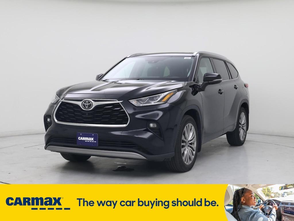 used 2022 Toyota Highlander car, priced at $45,998