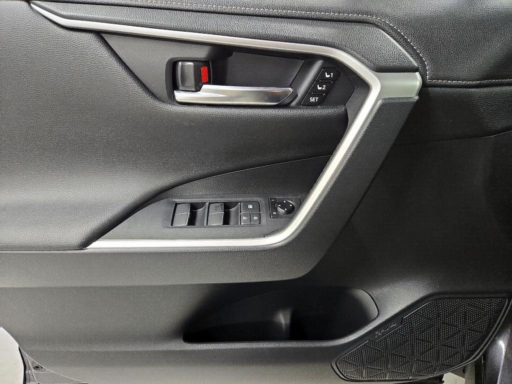 used 2019 Toyota RAV4 car, priced at $27,998