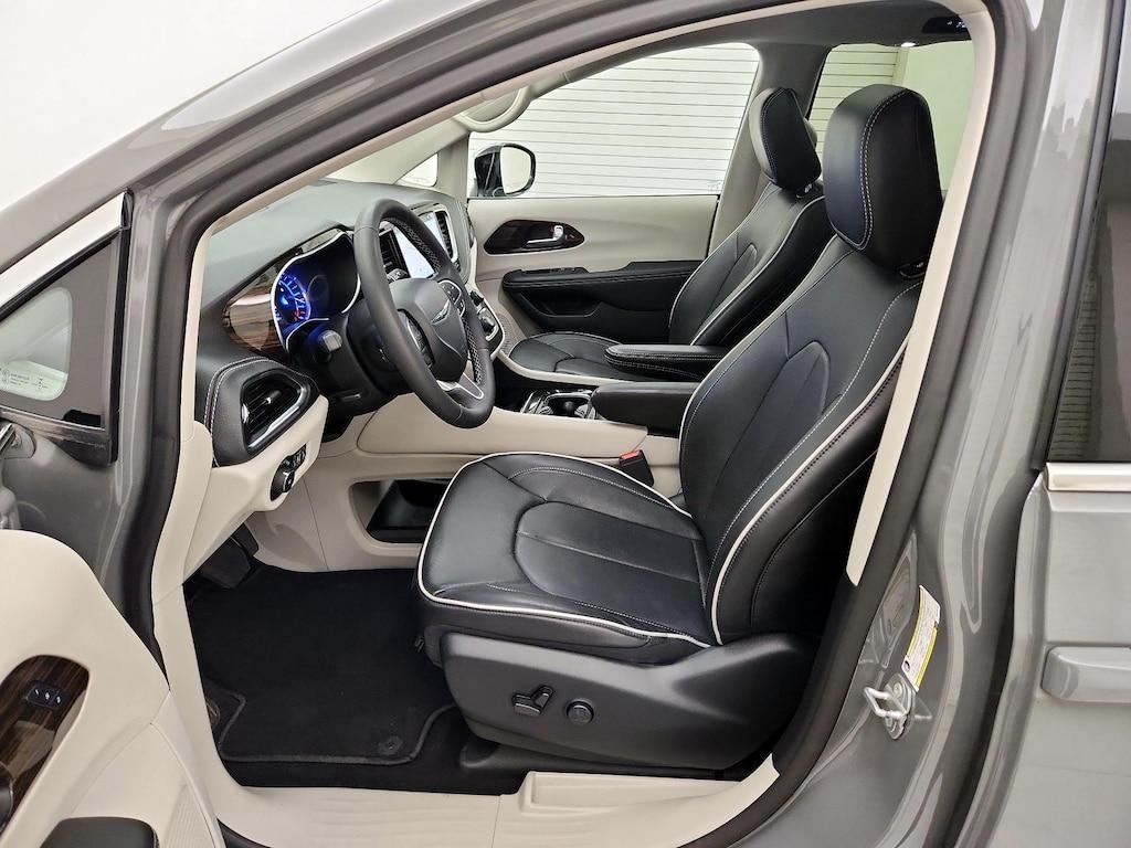 used 2023 Chrysler Pacifica Hybrid car, priced at $36,998
