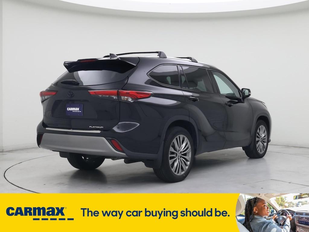 used 2021 Toyota Highlander car, priced at $44,998
