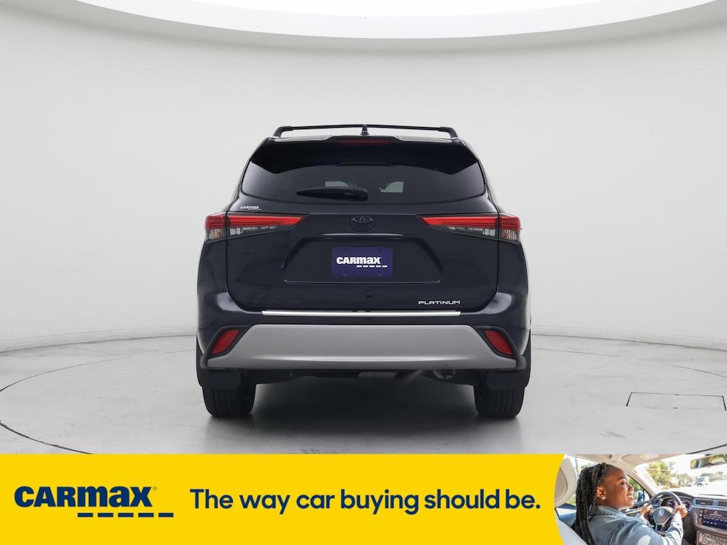 used 2021 Toyota Highlander car, priced at $44,998